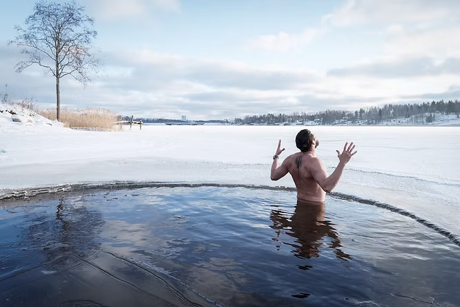 Cold Exposure: An Anti-Aging Hack or a Passing Health Fad?